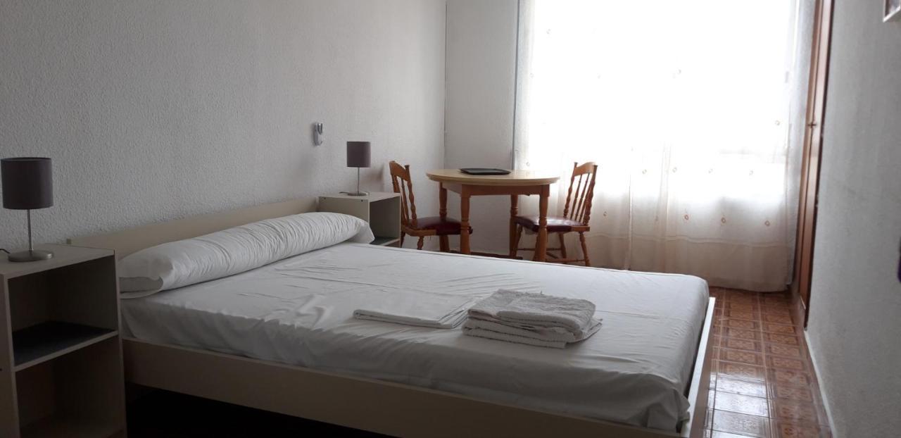 Pension Benavente Ap-7 3Min Coche Playa 5 Min Self Check-In 24H Moncófar Exterior foto